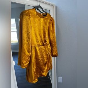 NWT House of Harlow 1960 x REVOLVE Krisha Mini Dress Yellow Gold Dress✨